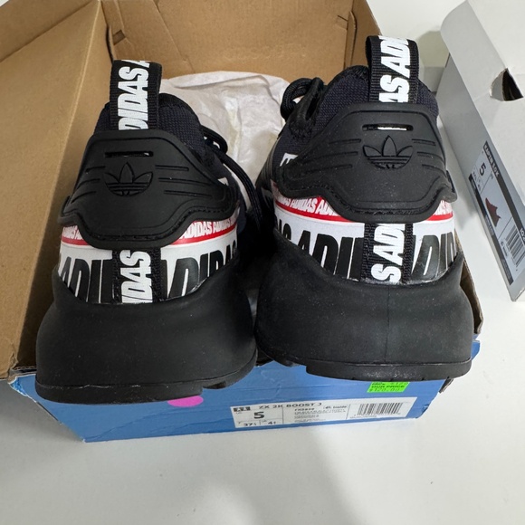 Addidas ZX 2K Boost J Black Boys size 5 NWT original box - Picture 2 of 6